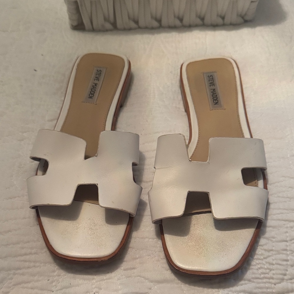 Steve Madden Cream Slide Sandals